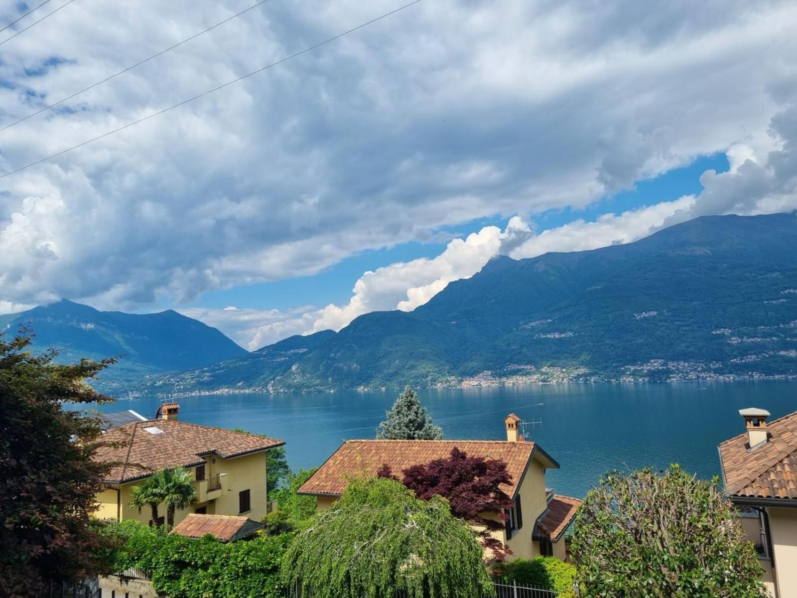 Apartment With Garden And Terrace Beautiful Lake View ベッラーノ エクステリア 写真