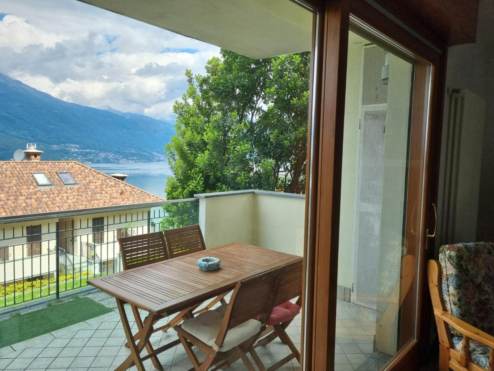 Apartment With Garden And Terrace Beautiful Lake View ベッラーノ エクステリア 写真
