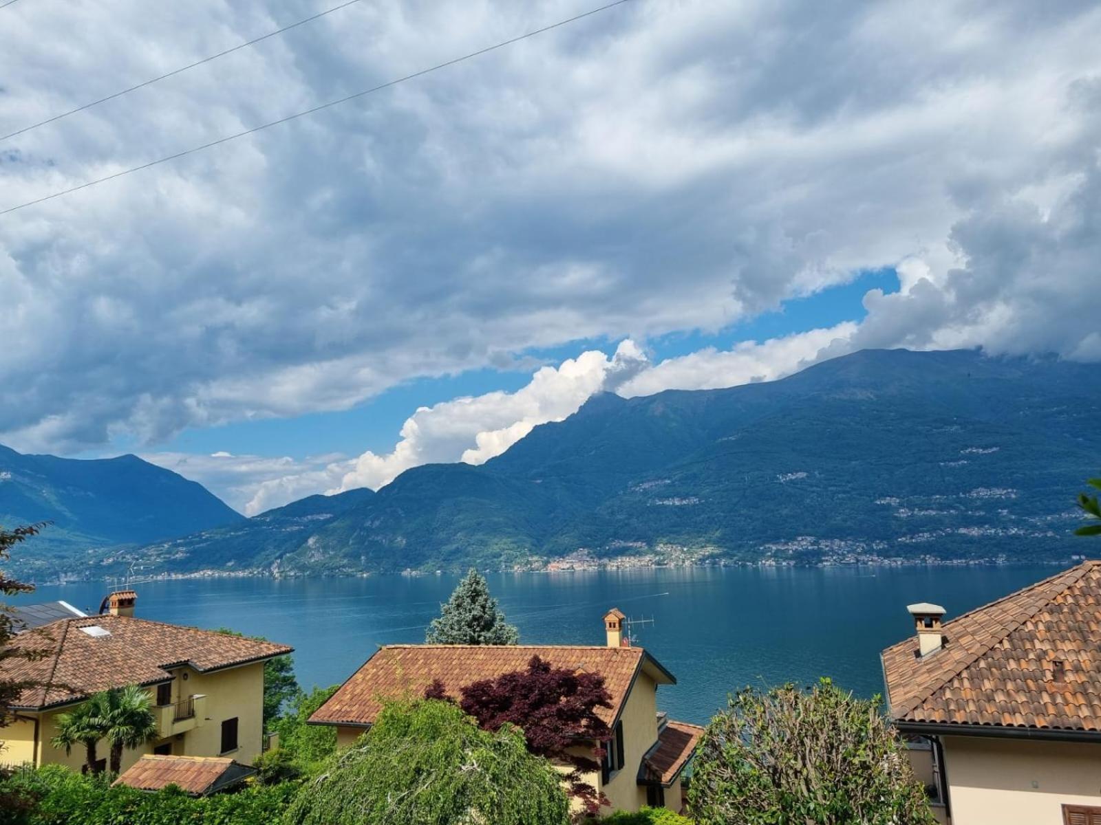 Apartment With Garden And Terrace Beautiful Lake View ベッラーノ エクステリア 写真