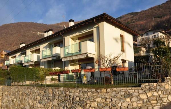 Apartment With Garden And Terrace Beautiful Lake View ベッラーノ エクステリア 写真